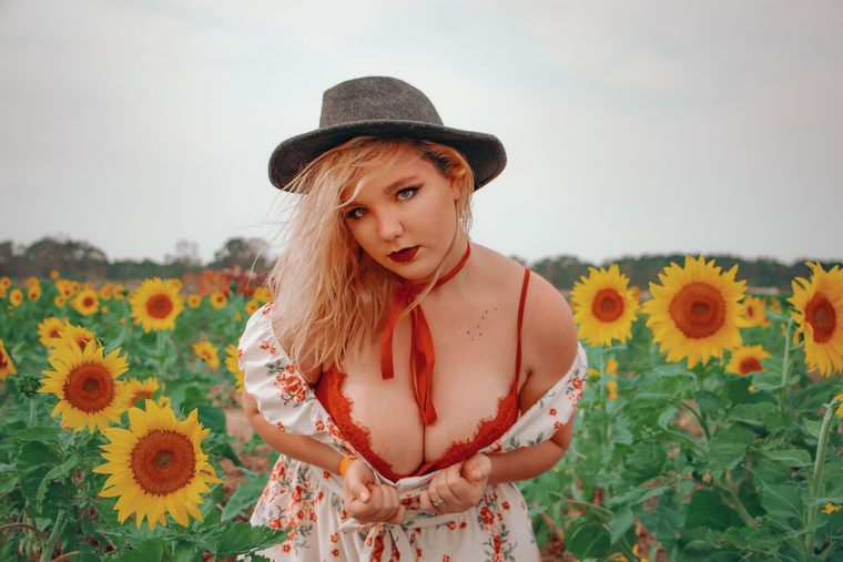 nerdycutiecosplay nude nerdycutiecosplay nude