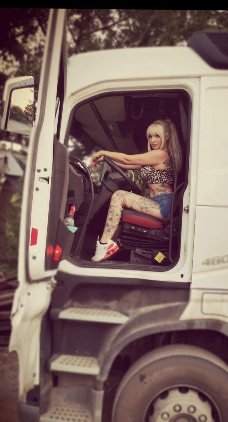sarah_glitzerfee.ink nude sarah_glitzerfee.ink nude